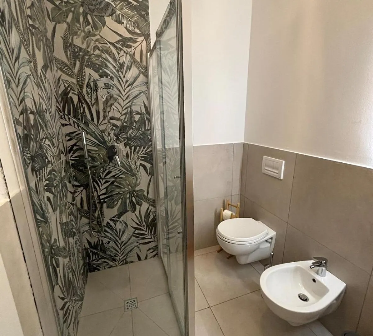 Florence Tropical Suite 0*,  Italy